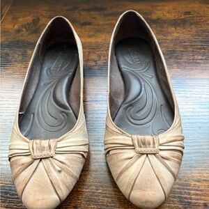 Born Women's Tan Suede Ballet Flats